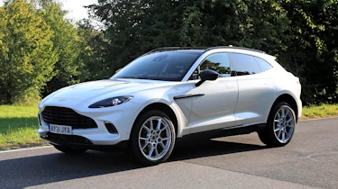 Aston Martin DBX hybrid