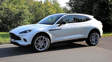 Aston Martin DBX hybrid
