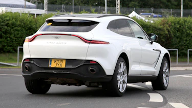 Aston Martin DBX hybrid