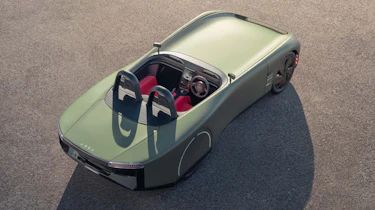 Aura electric roadster concept