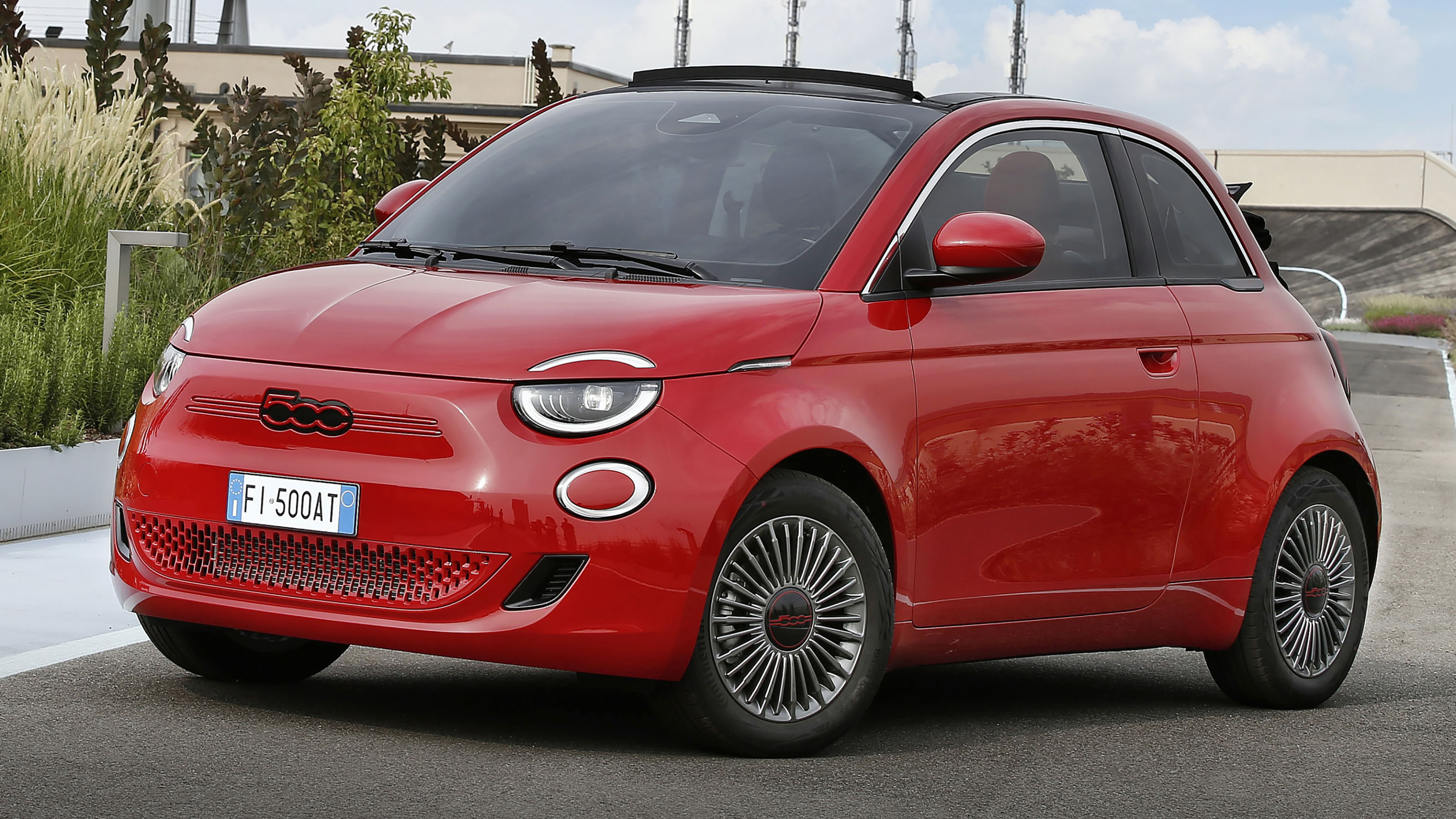 New Fiat 500(RED)