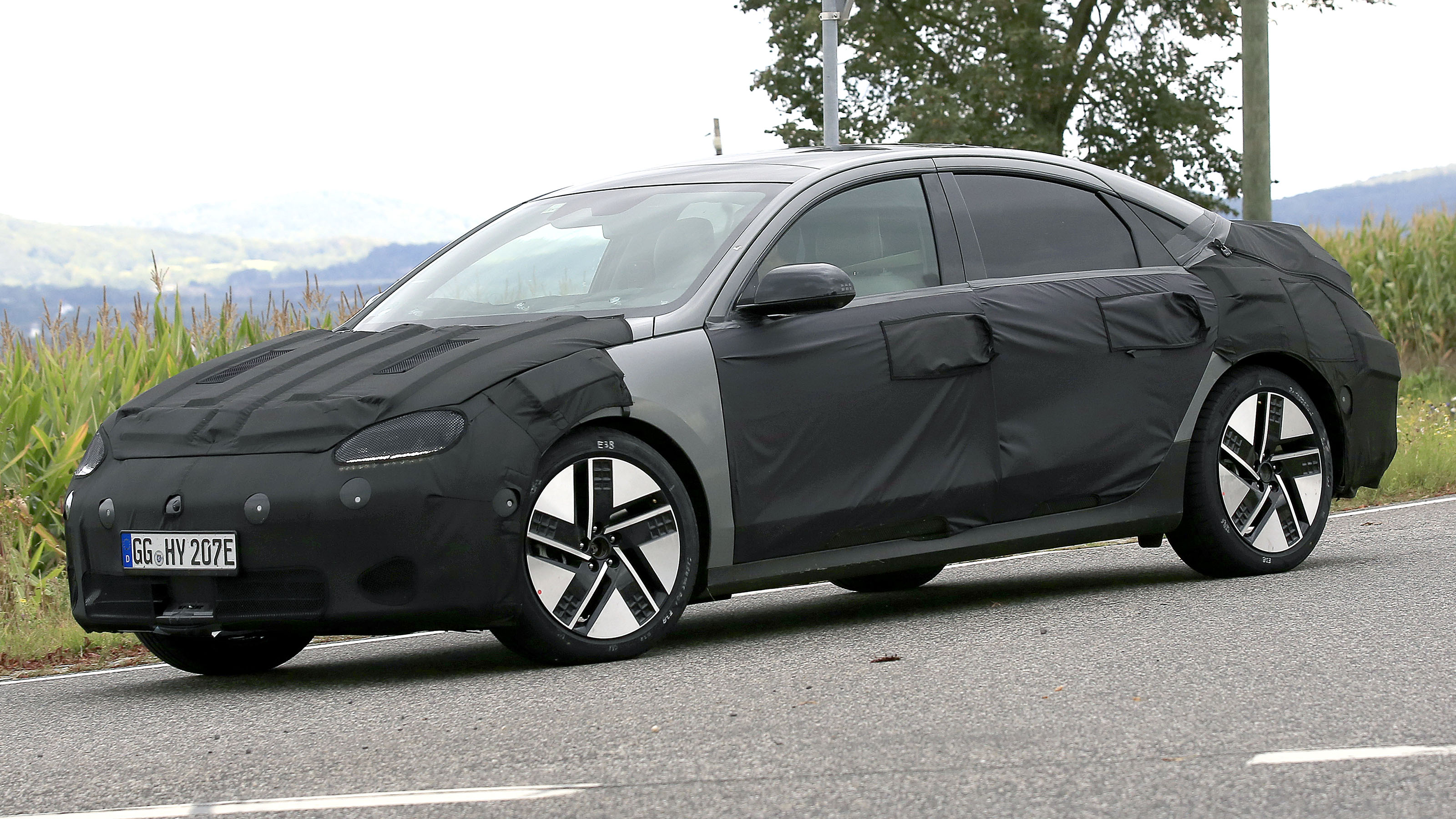 Hyundai Ioniq 6 spied testing