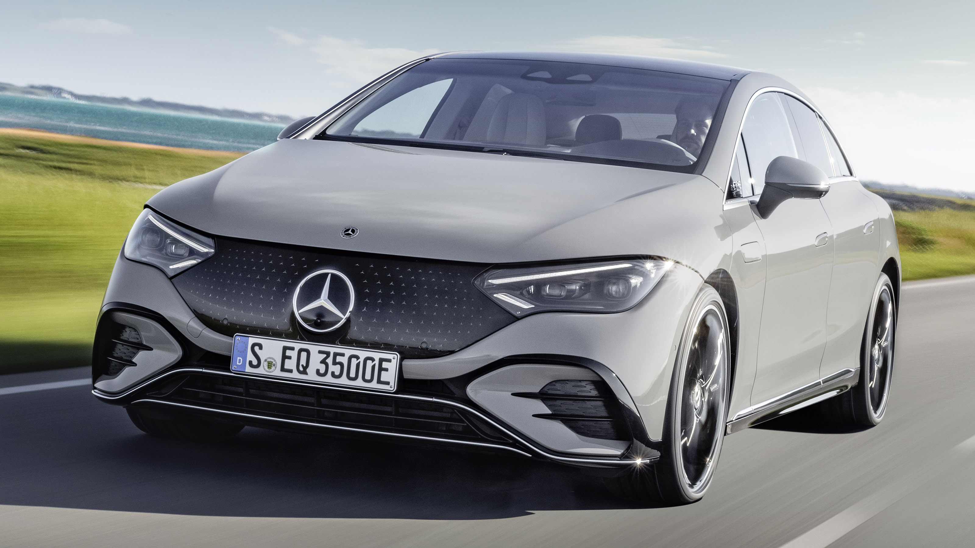 Mercedes EQE