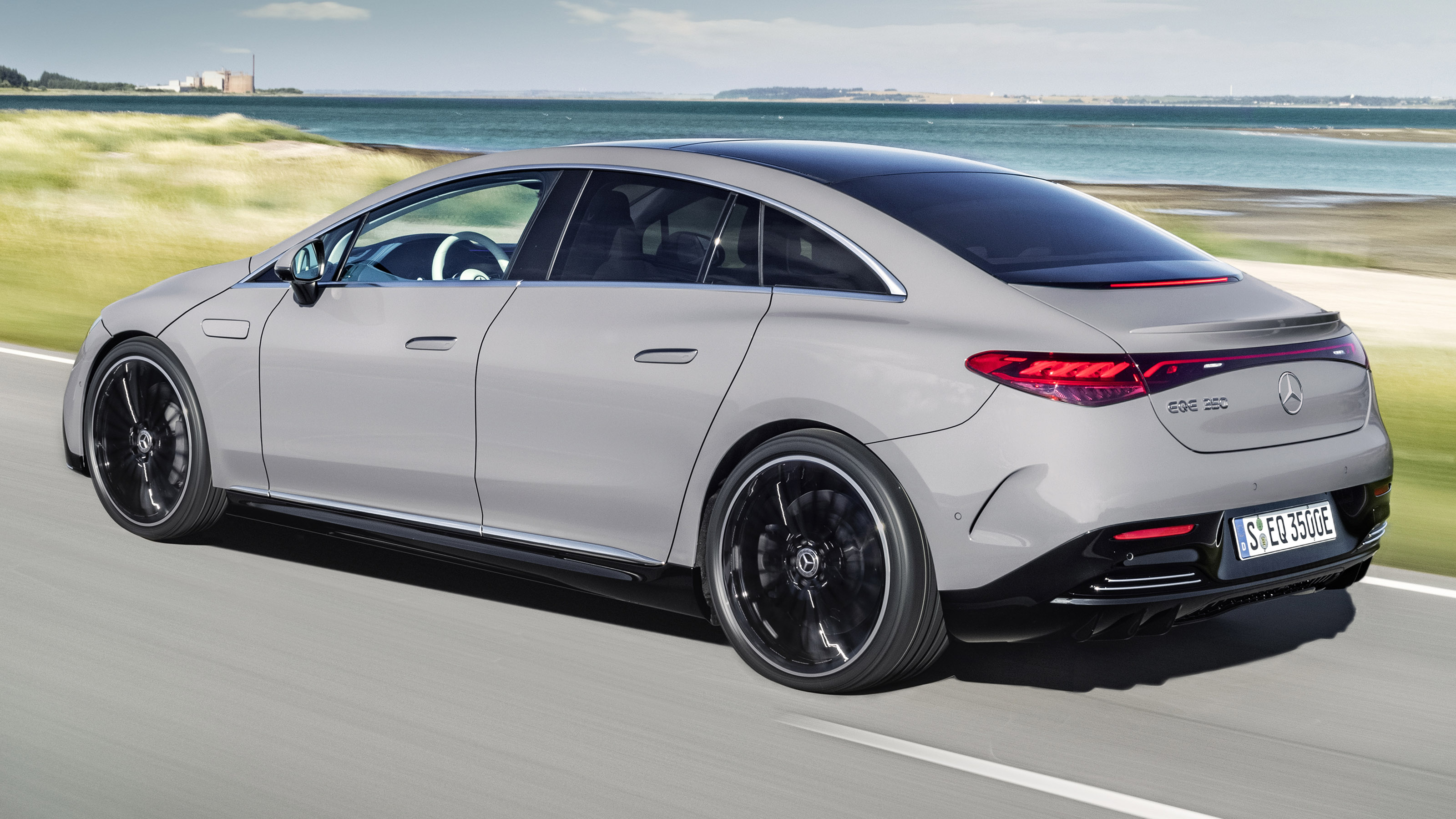 Mercedes EQE