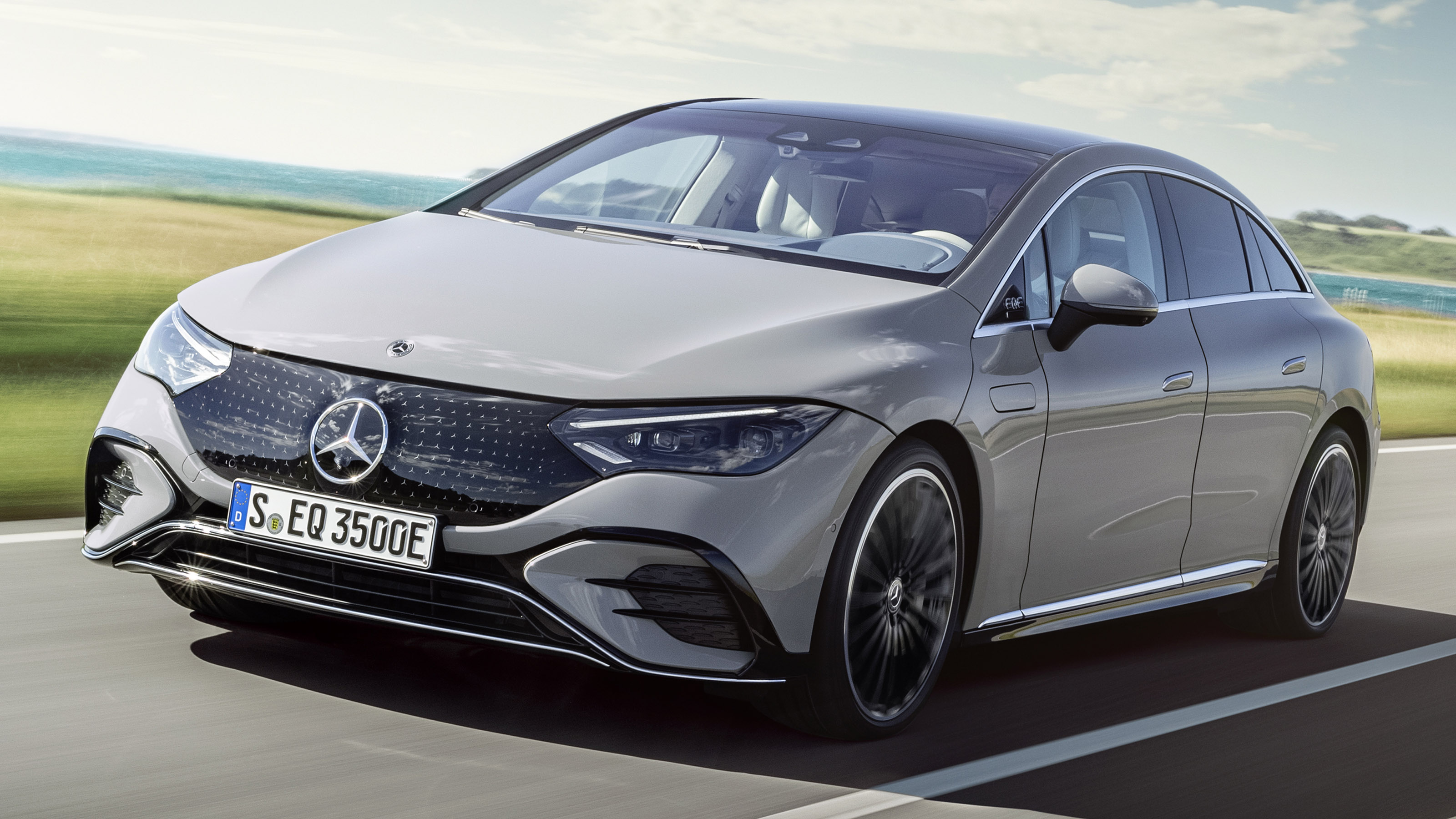 Mercedes EQE
