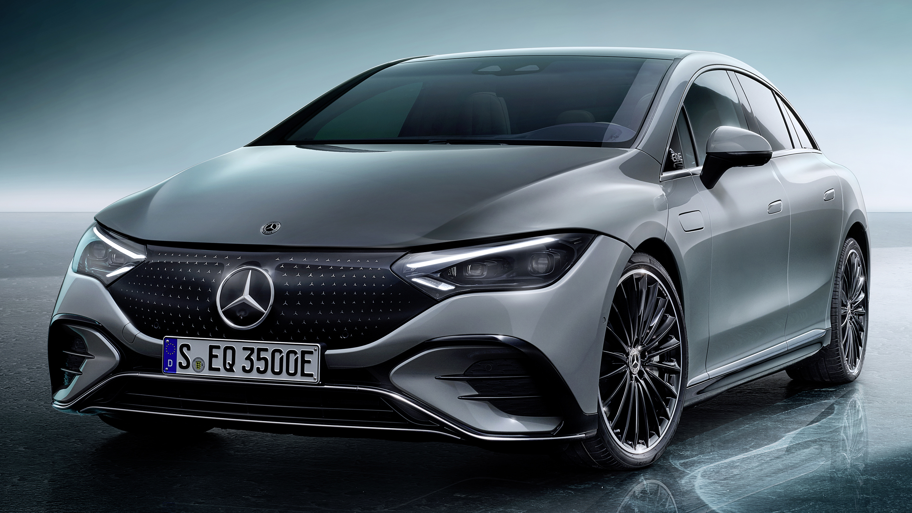 Mercedes EQE