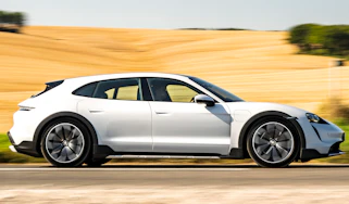 Porsche Taycan Cross Turismo 4S