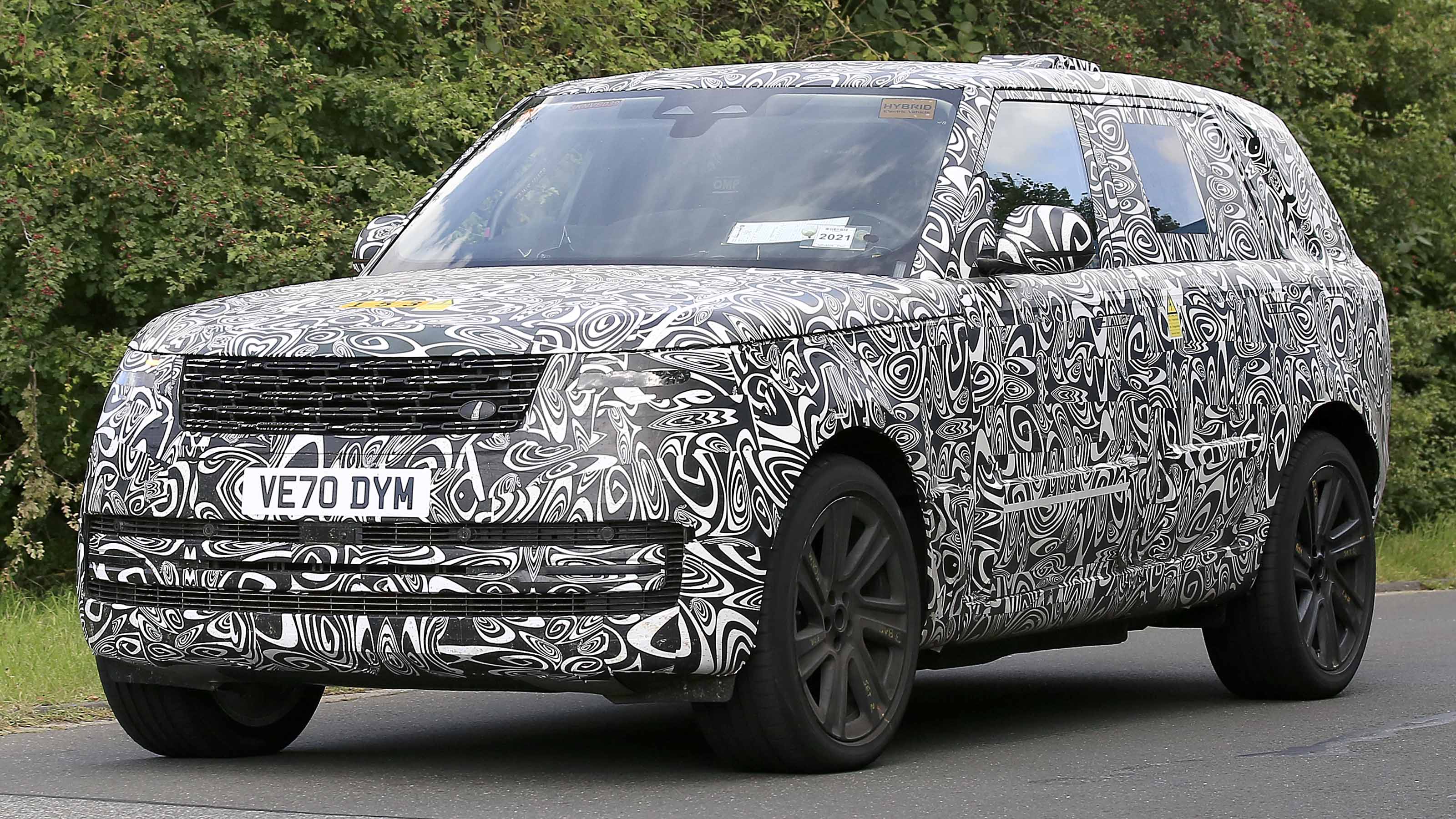 2022 Range Rover PHEV spied testing