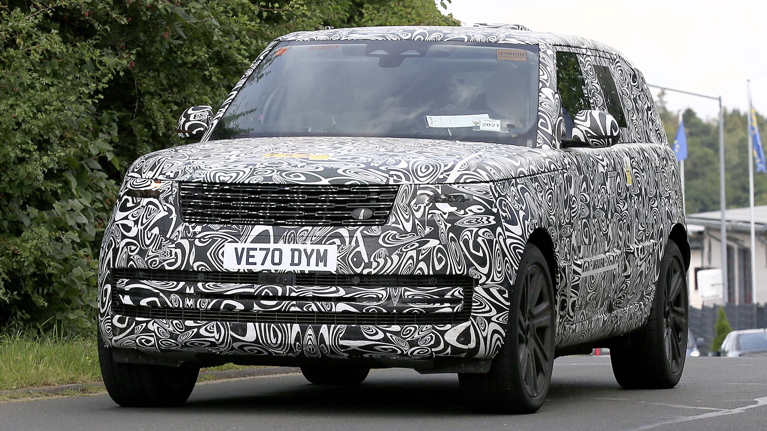 2022 Range Rover PHEV spied testing