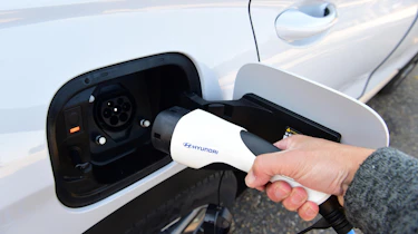 Hyundai Santa Fe Plug-In