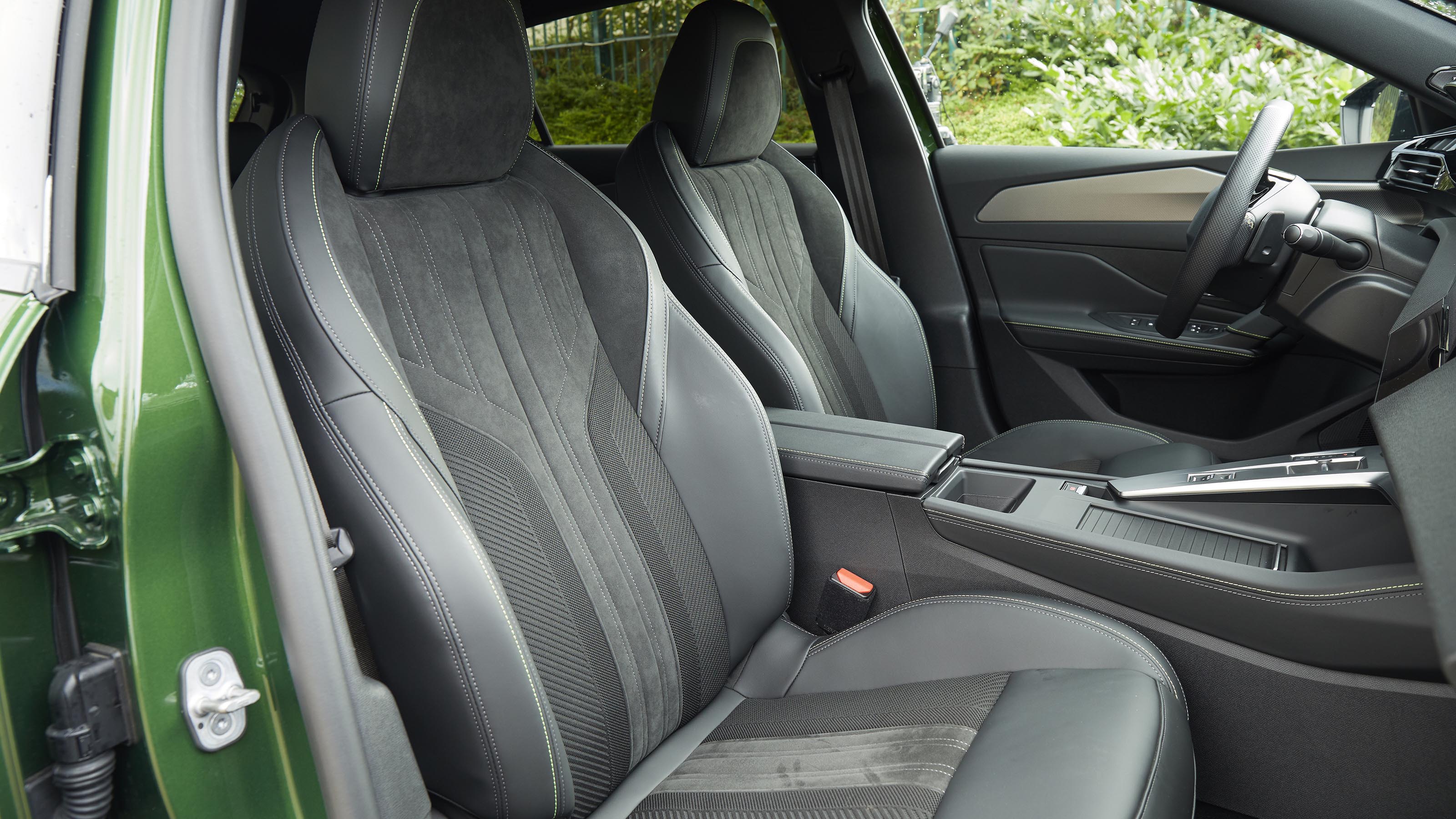 Peugeot 308 Hybrid