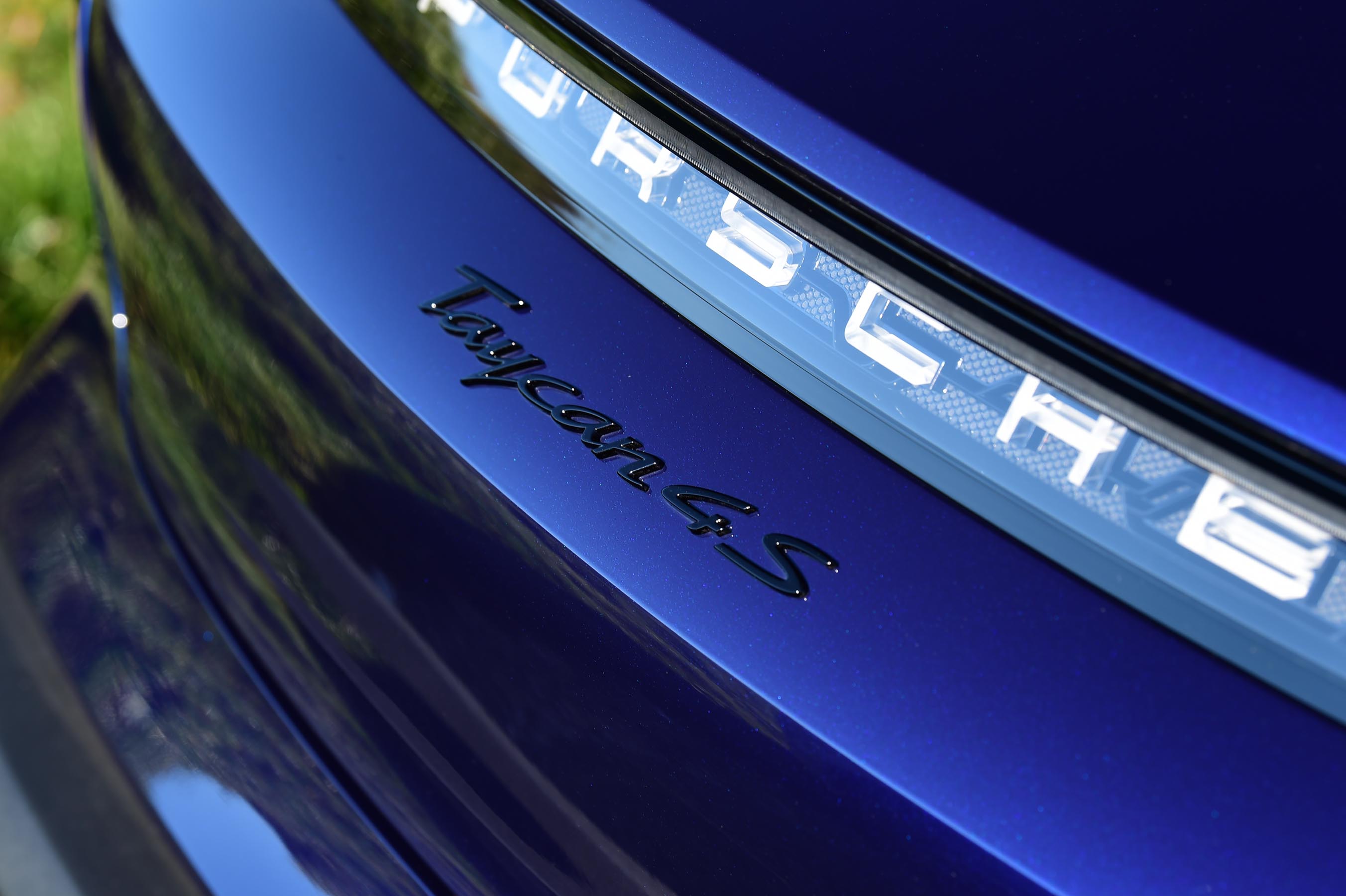 Porsche Taycan 4S