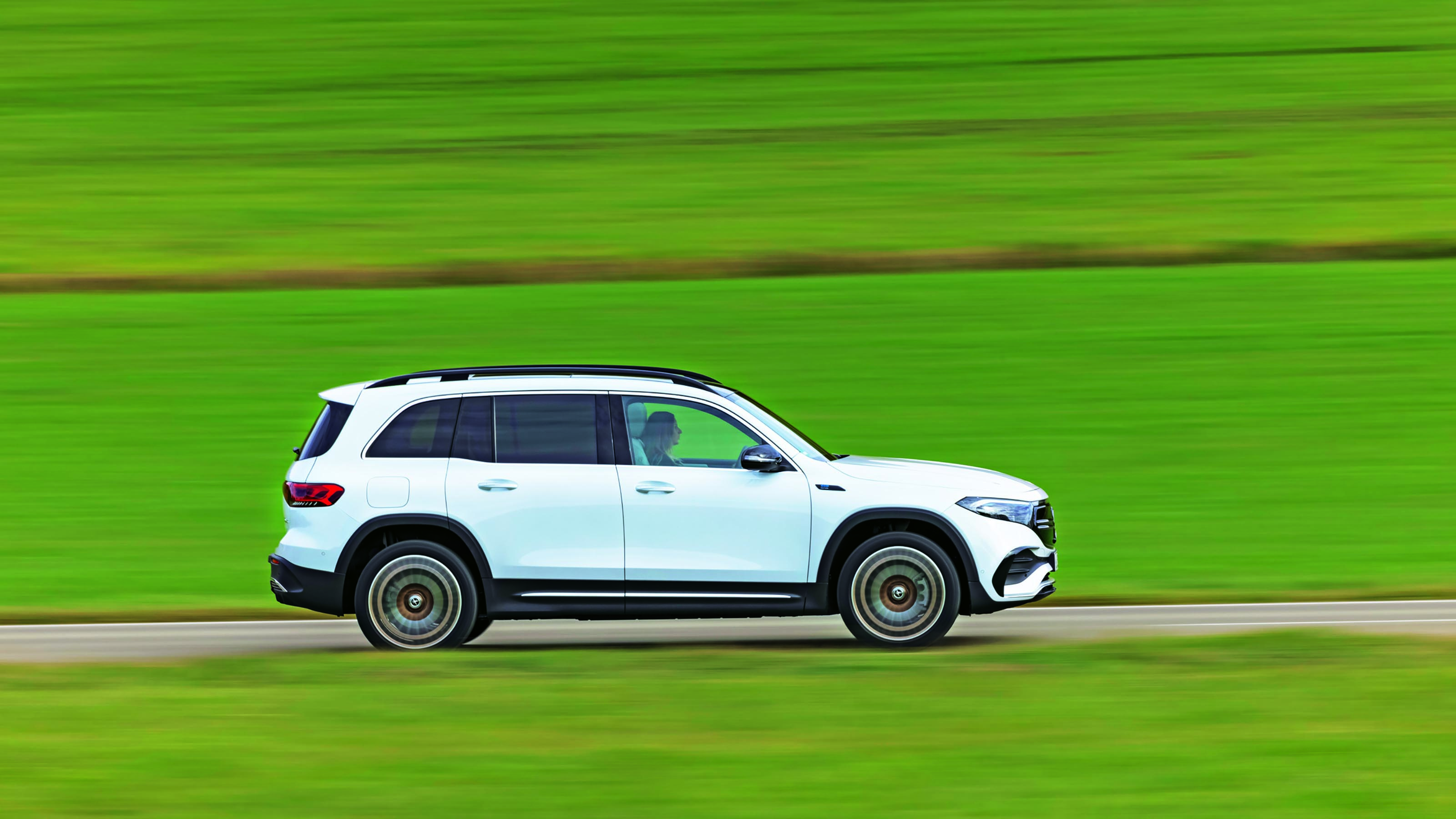 Mercedes EQB