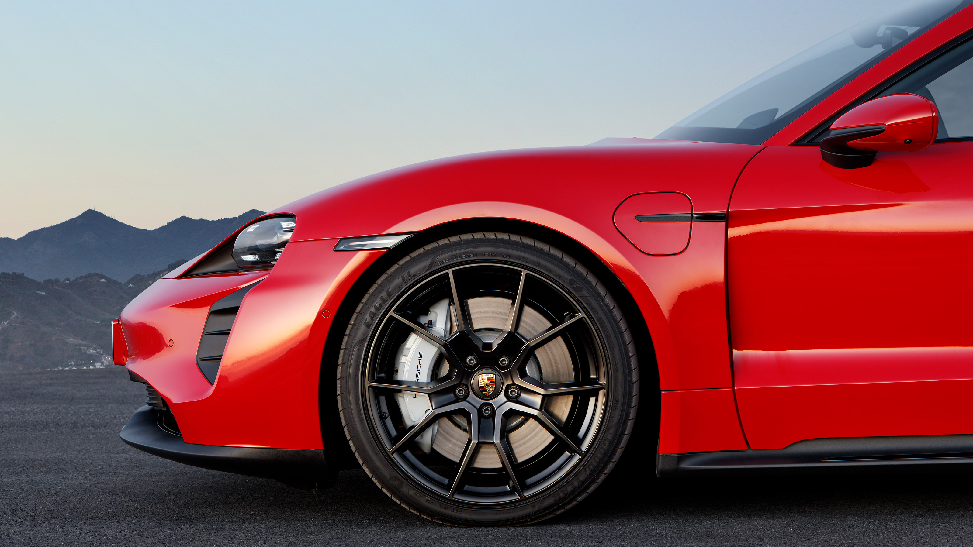 Porsche Taycan GTS