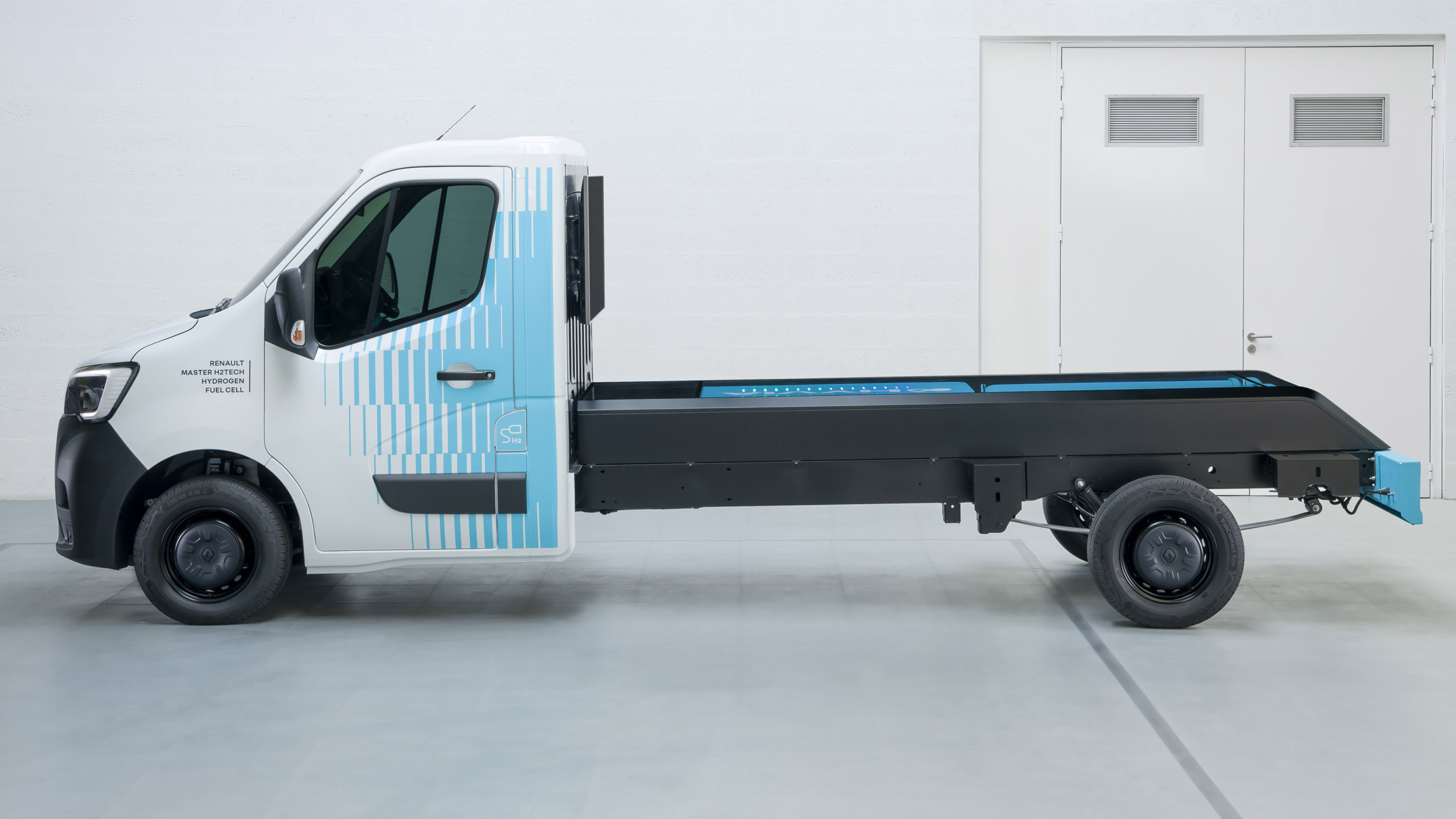 Renault Master Chassis Cab H2-TECH