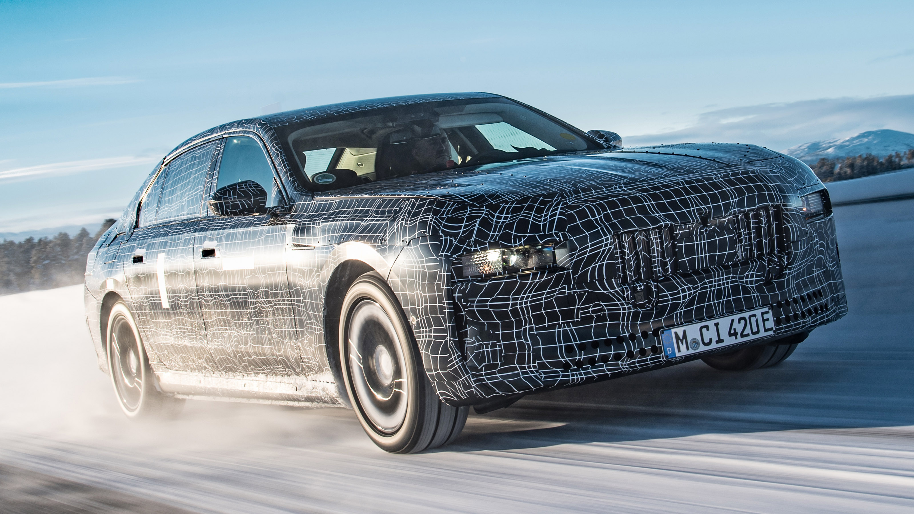 BMW i7