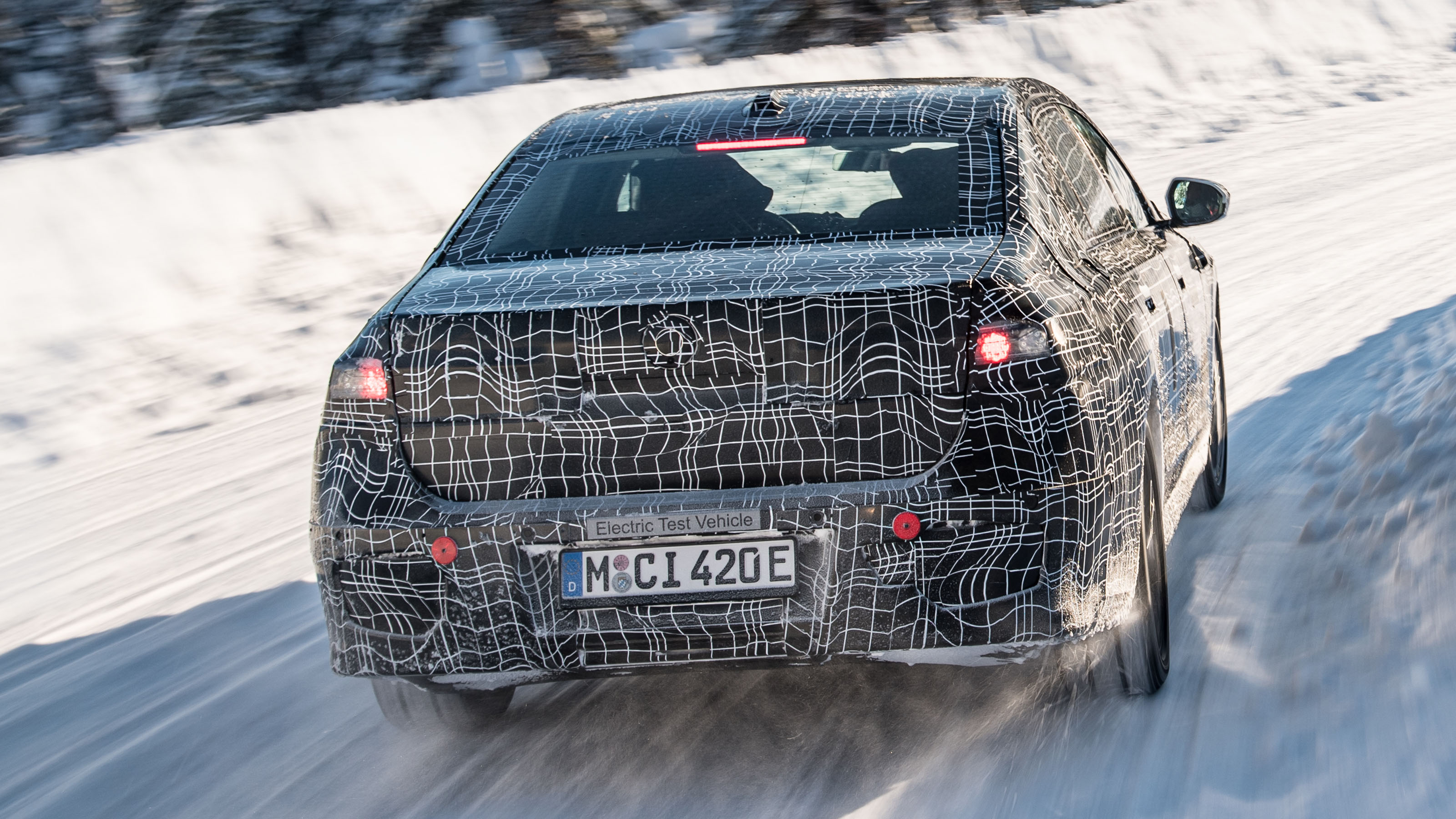 BMW i7