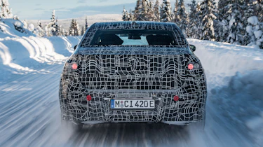 BMW i7