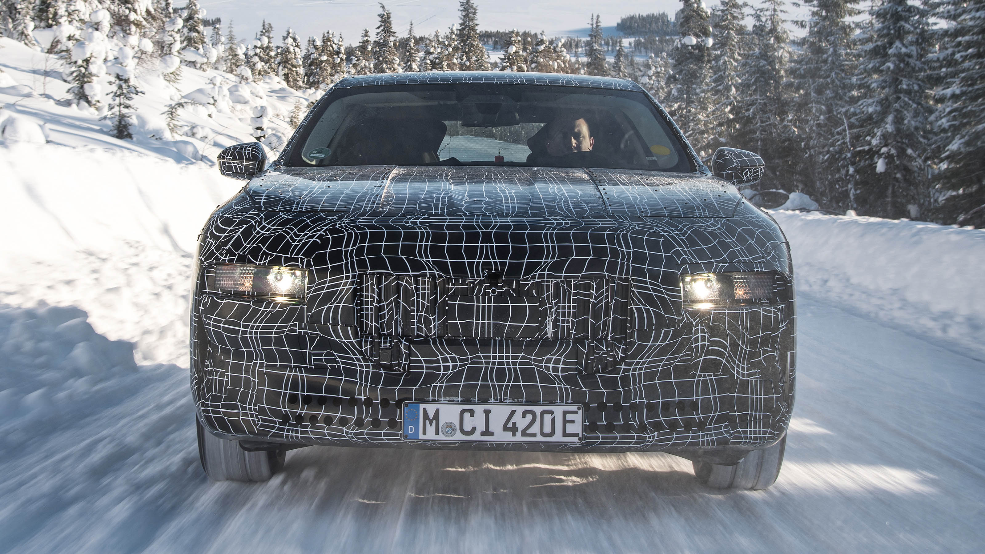 BMW i7