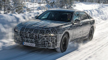 BMW i7
