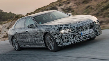 BMW i7