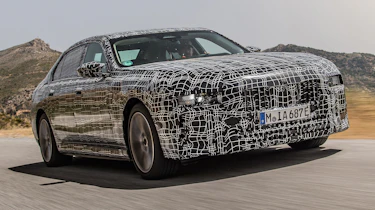 BMW i7