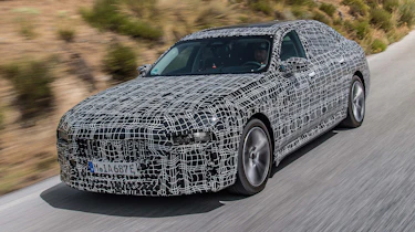 BMW i7