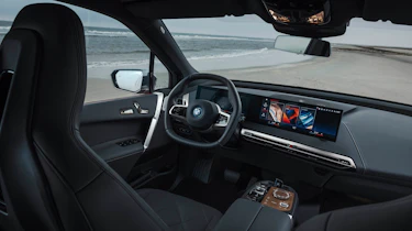 BMW iX M60