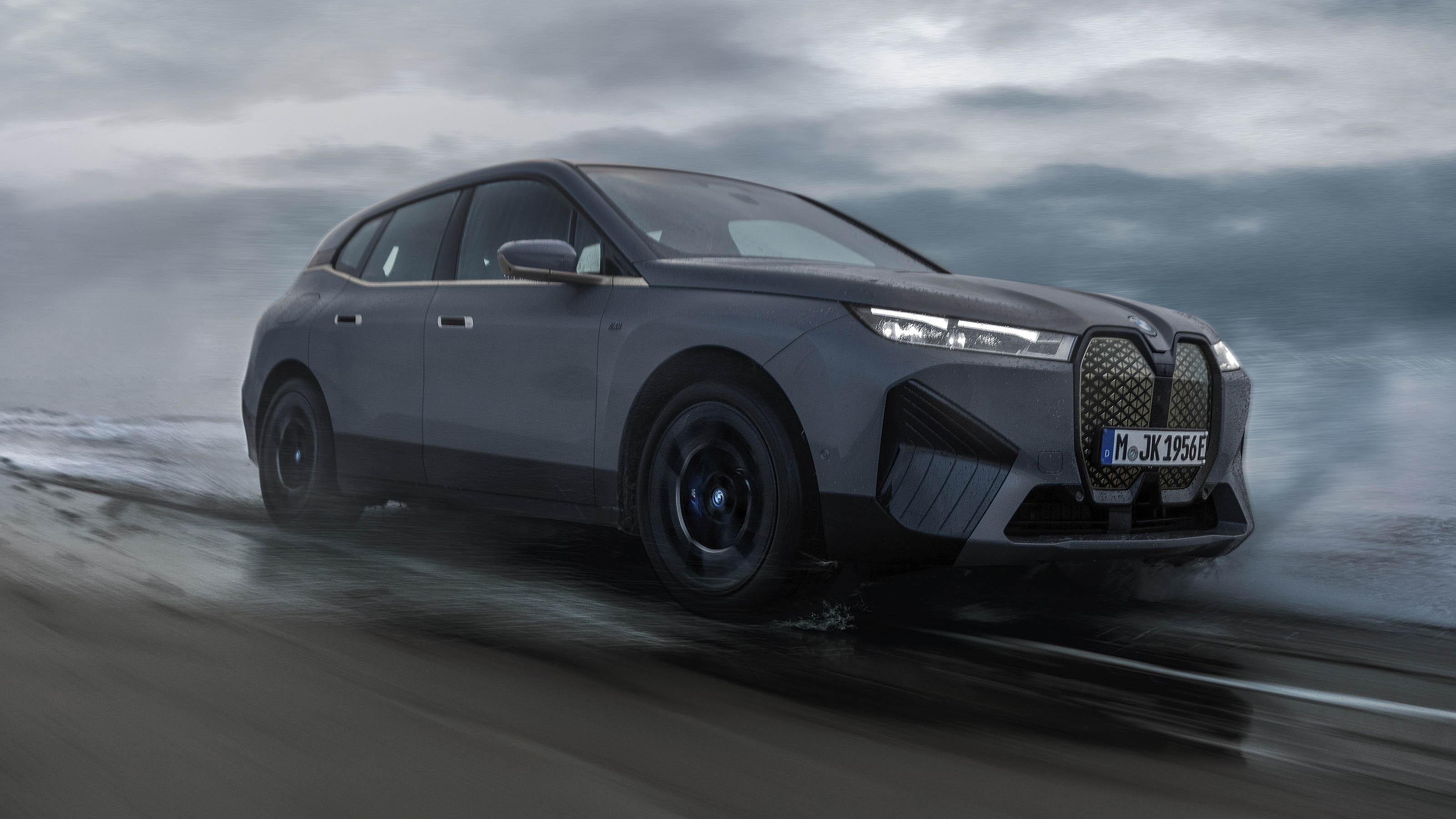 BMW iX M60