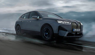 BMW iX M60