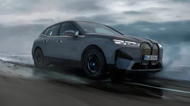 BMW iX M60