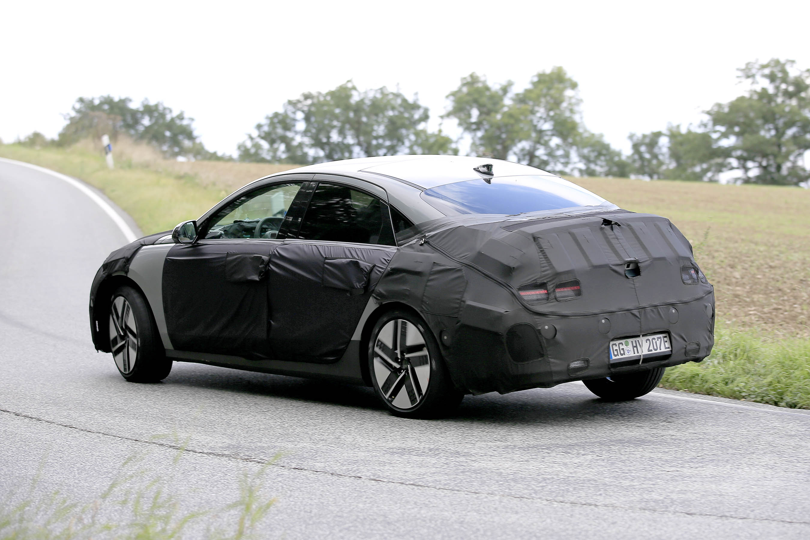 Hyundai Ioniq 6 spy shot