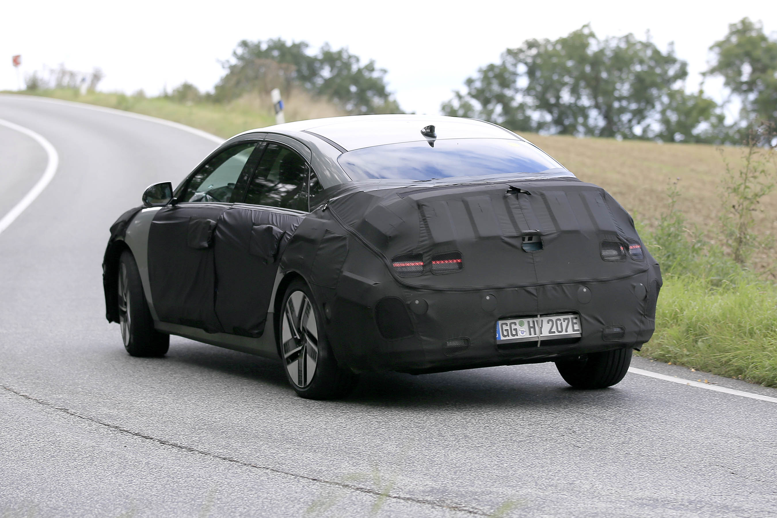 Hyundai Ioniq 6 spy shot