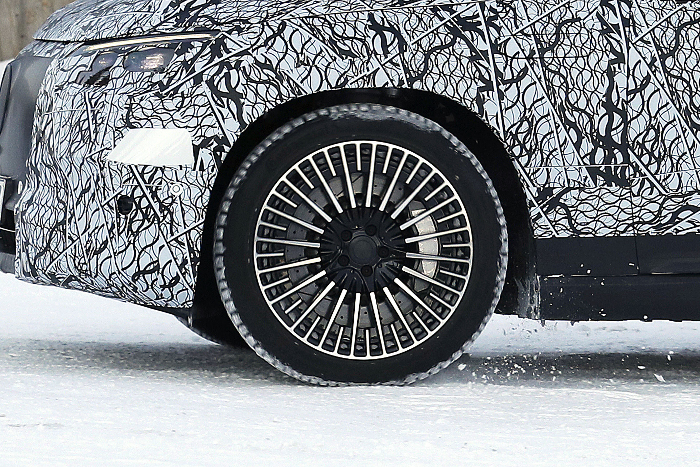 Mercedes-AMG EQE SUV