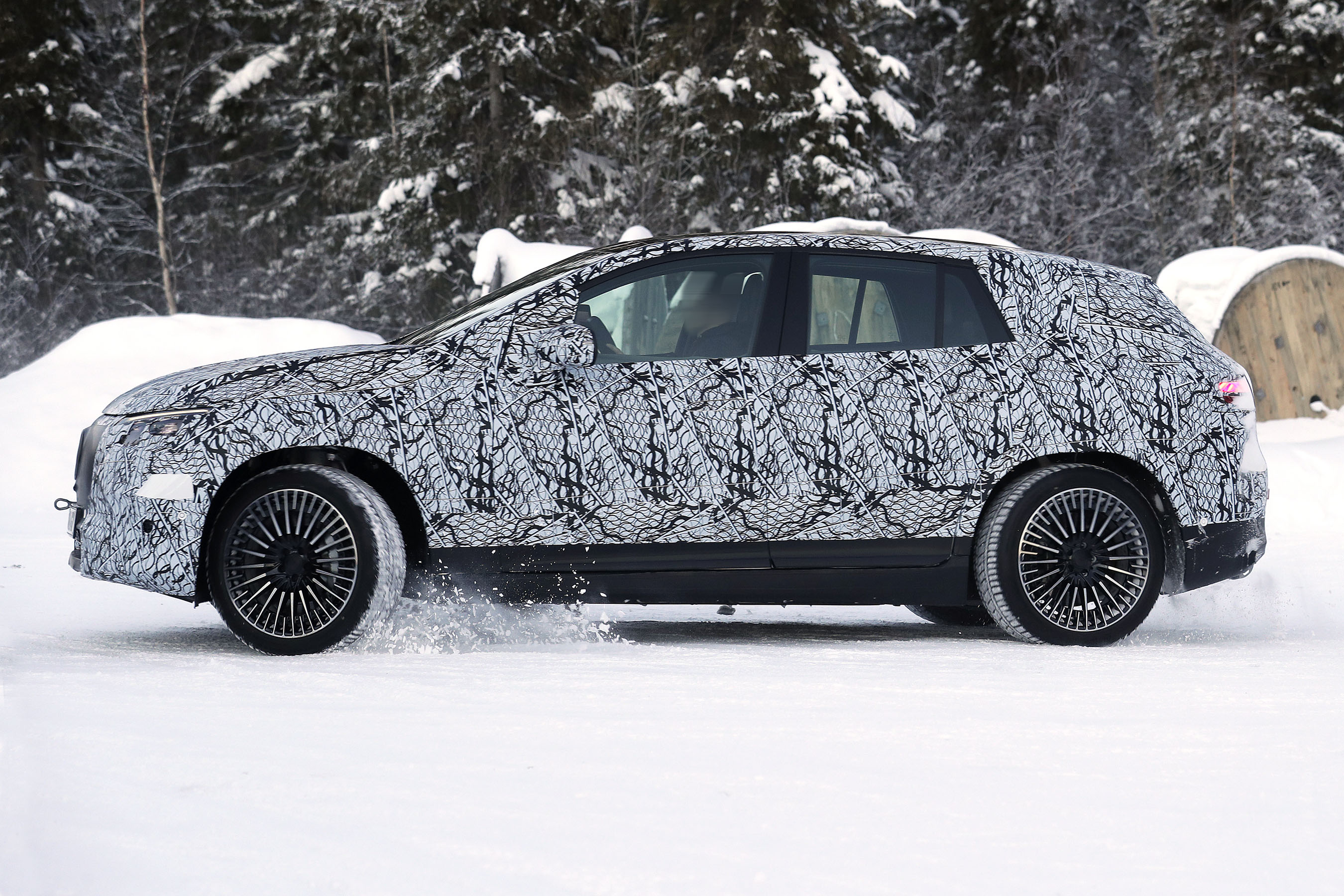 Mercedes-AMG EQE SUV