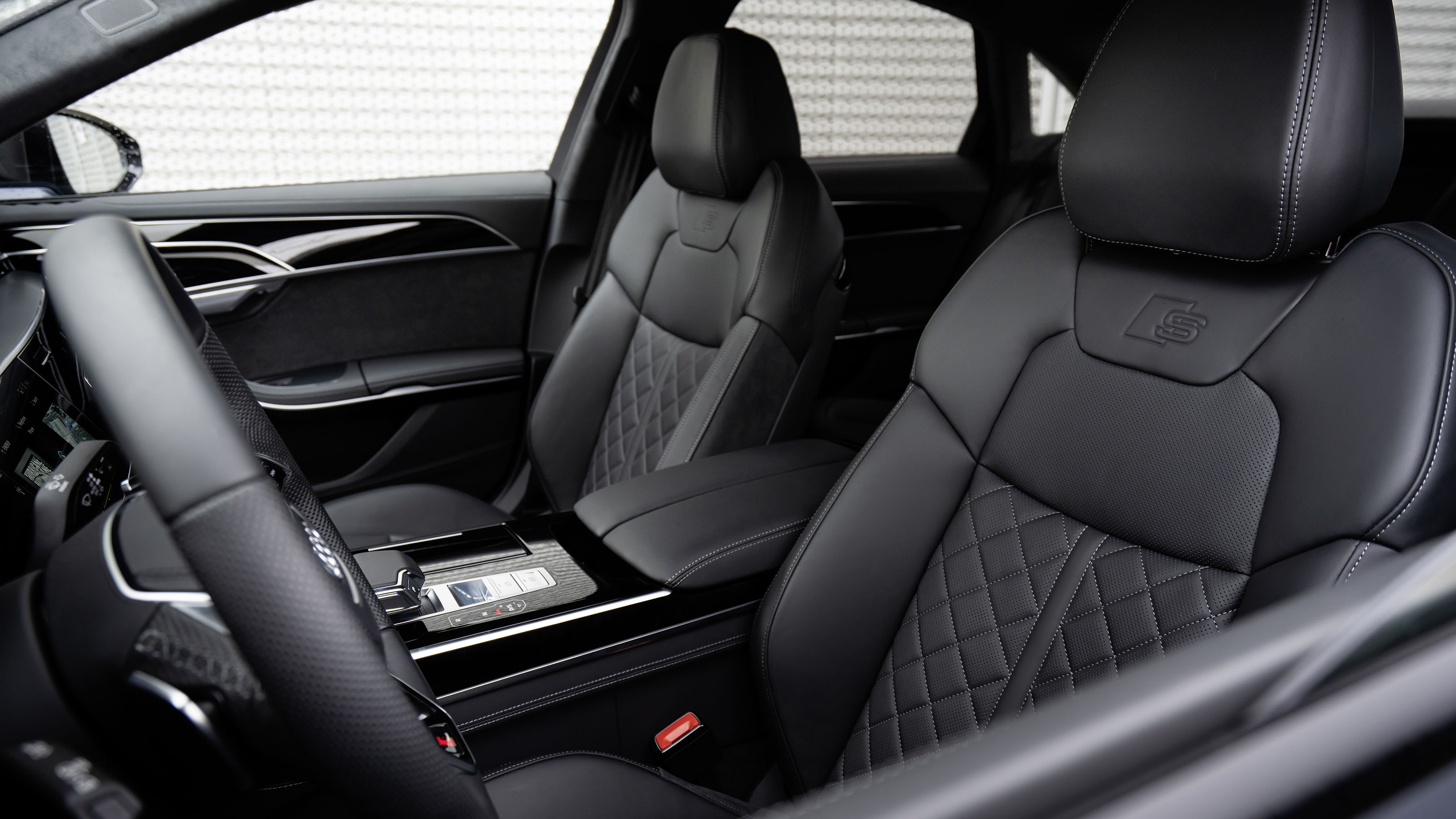 Audi A8 TFSI e