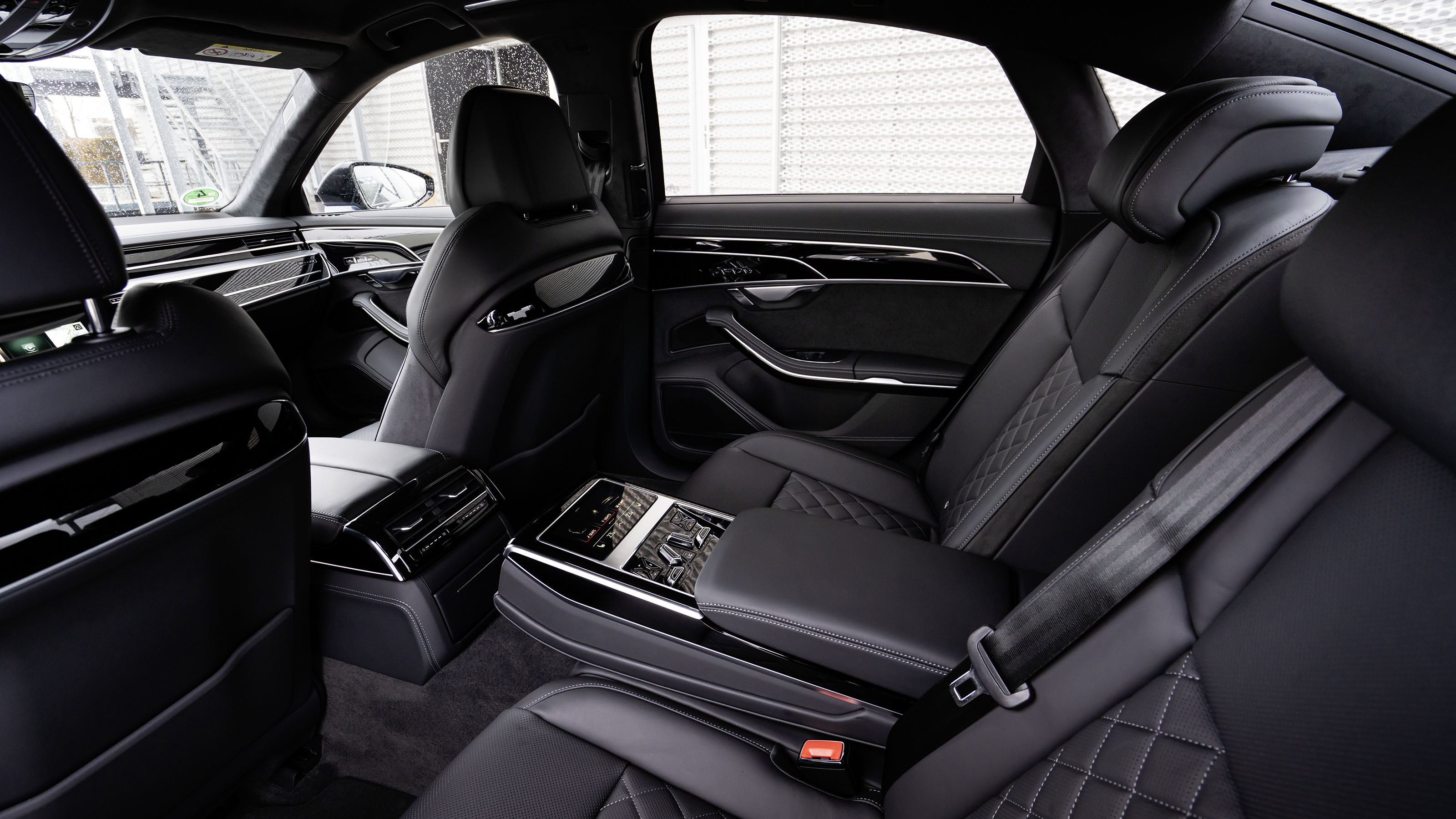 Audi A8 TFSI e