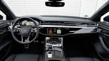 Audi A8 TFSI e