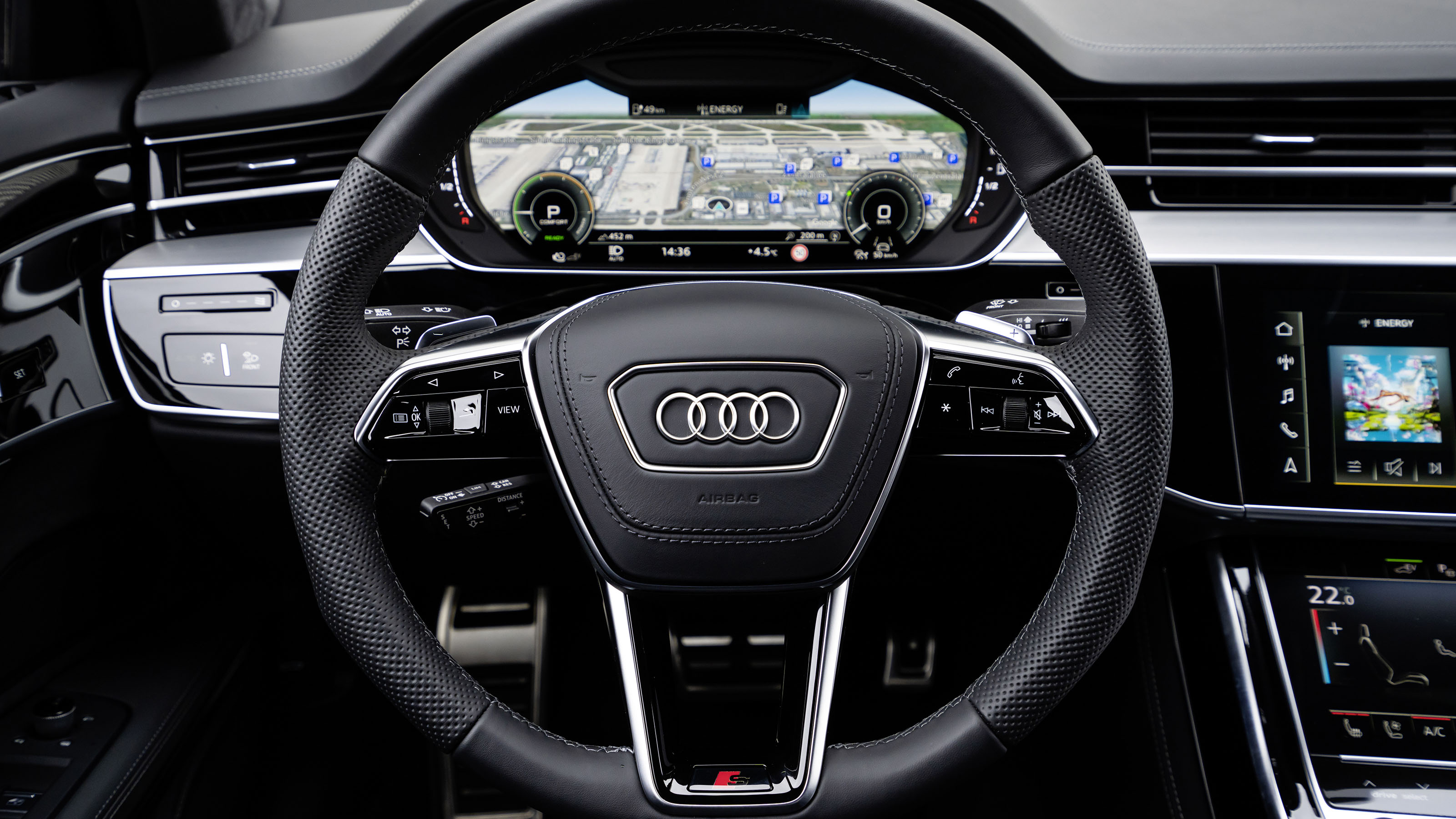 Audi A8 TFSI e