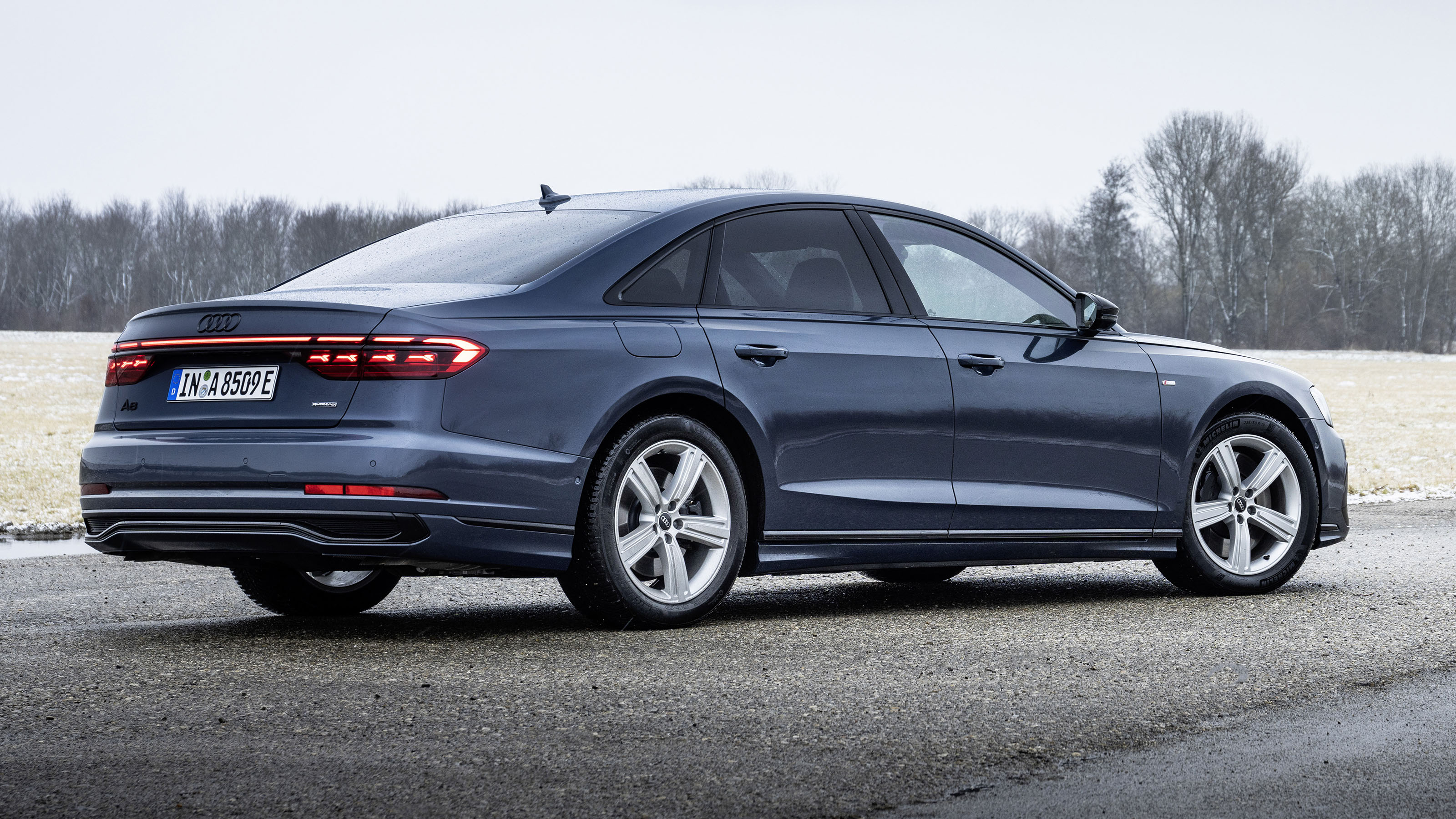 Audi A8 TFSI e