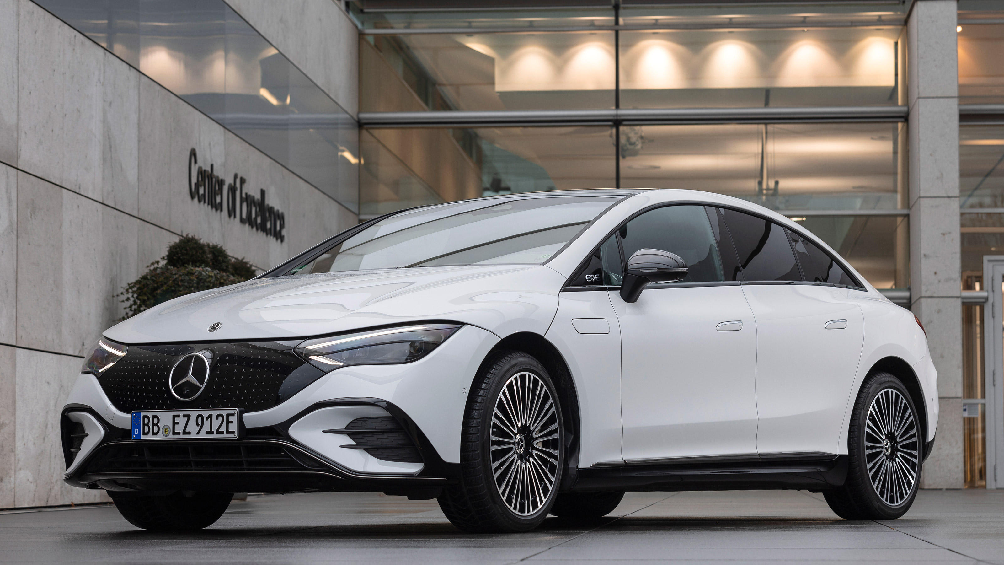 Mercedes EQE