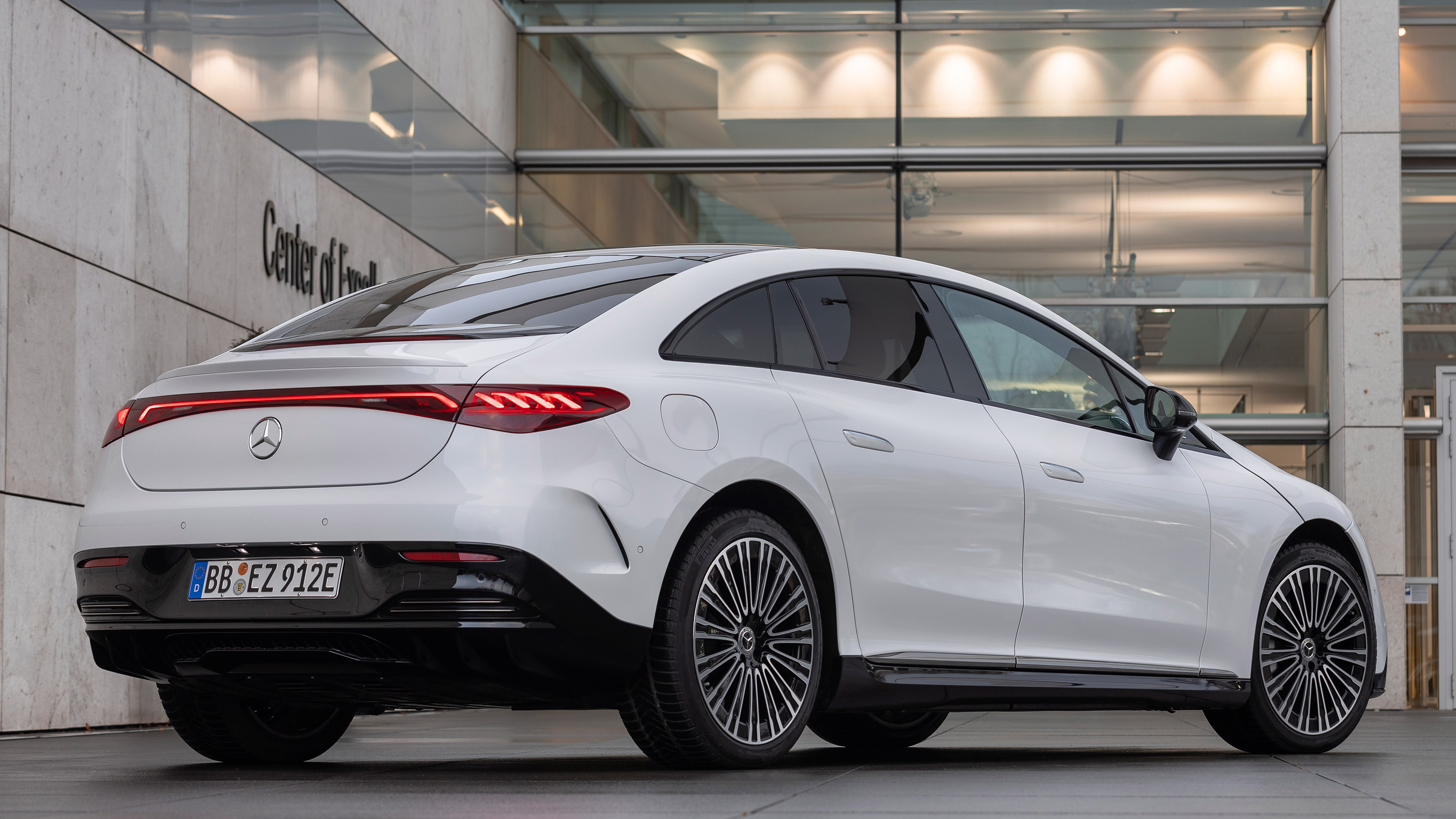 Mercedes EQE