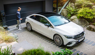 Mercedes-AMG EQE 53