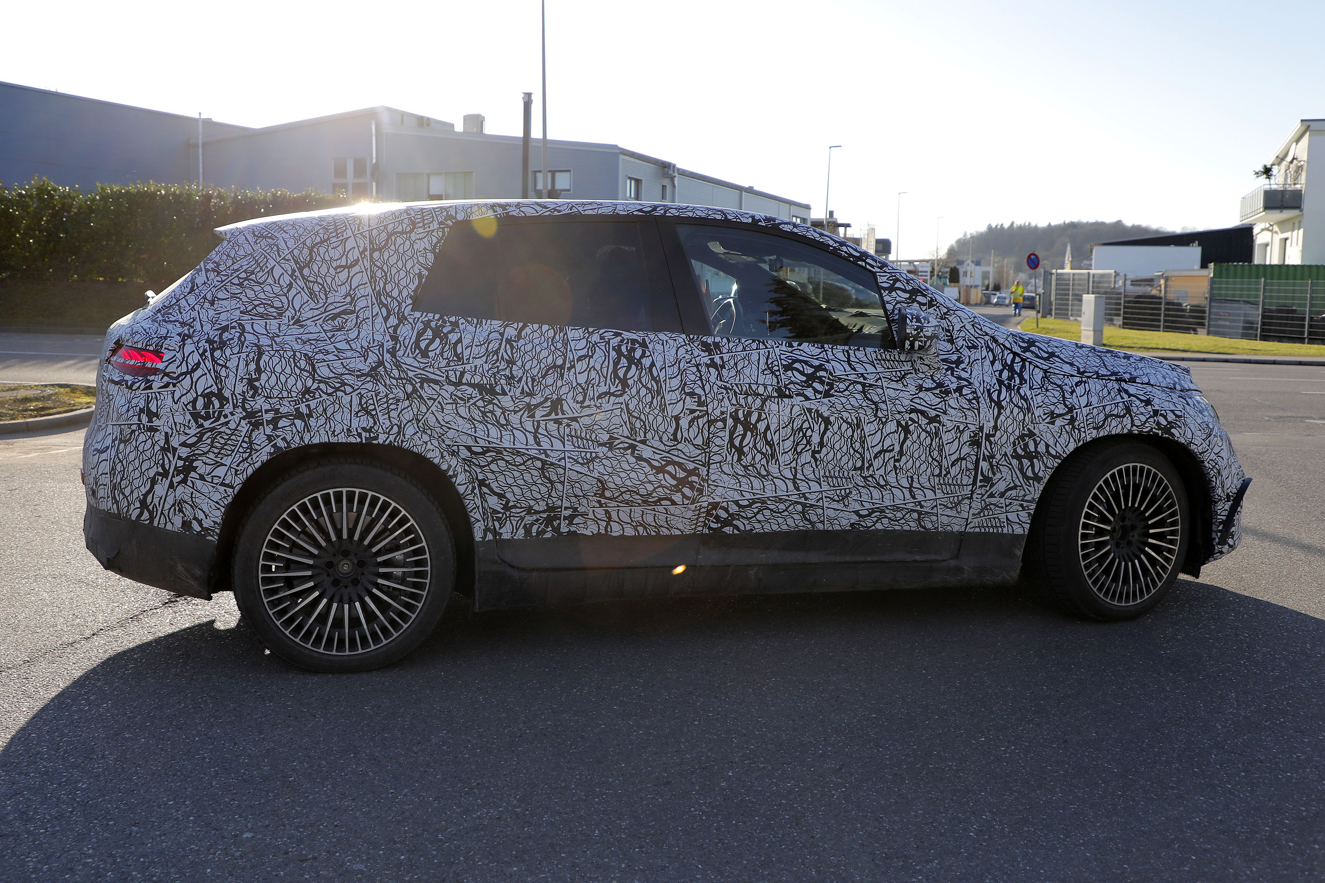 Mercedes-AMG EQE SUV