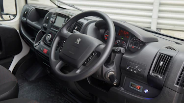 Peugeot e-Boxer