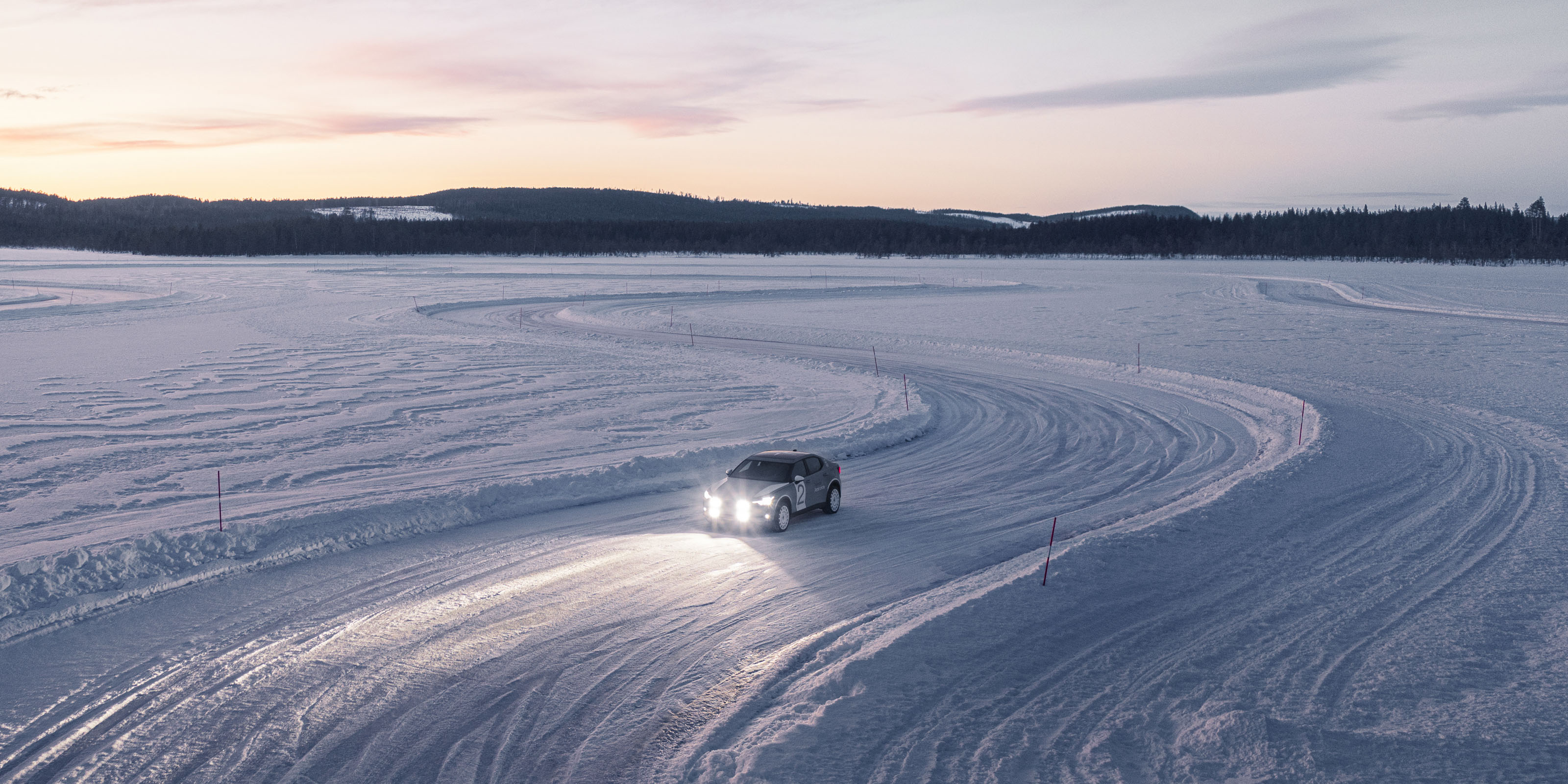 Polestar 2 Arctic Circle