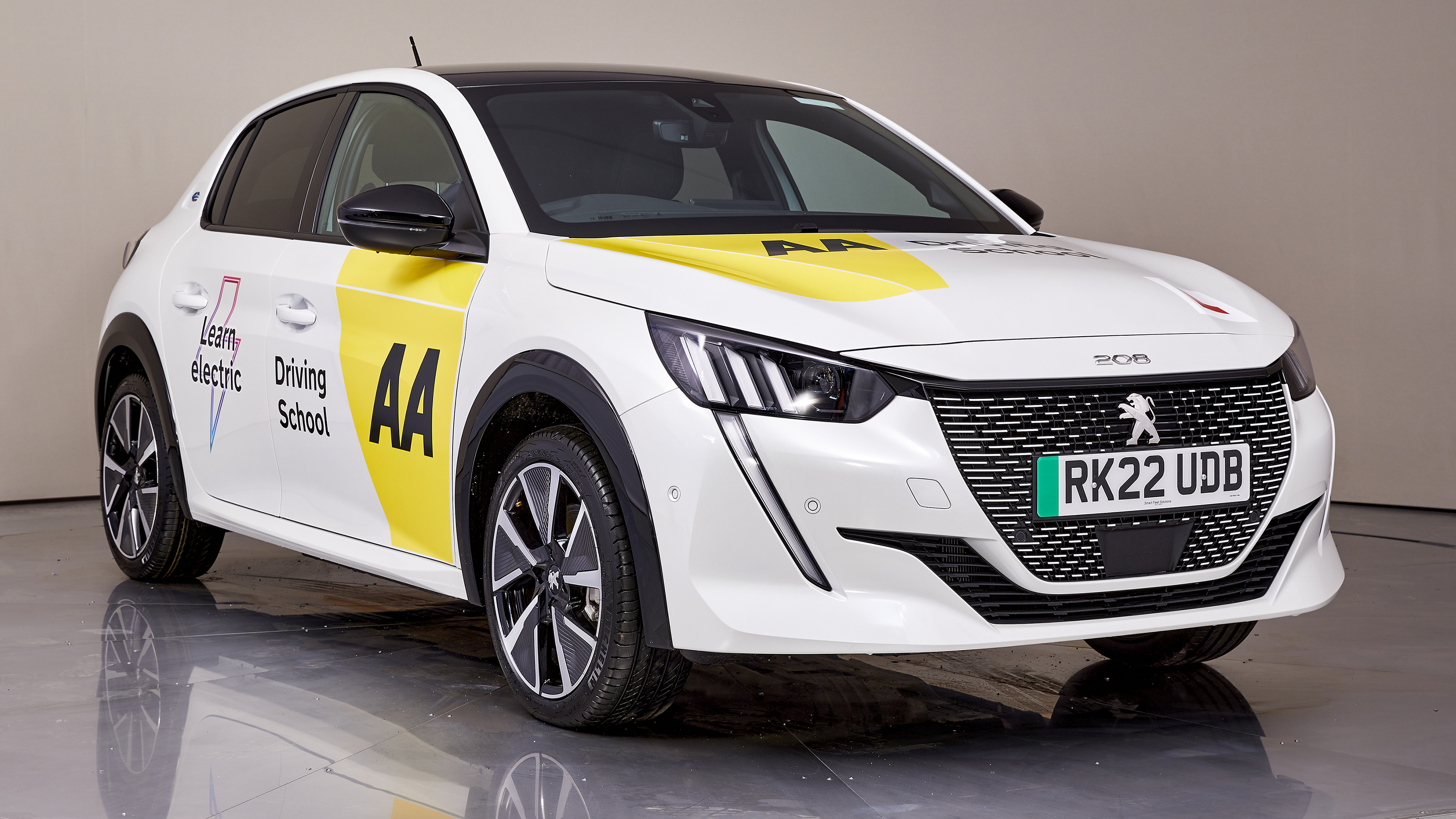 AA Peugeot e-208