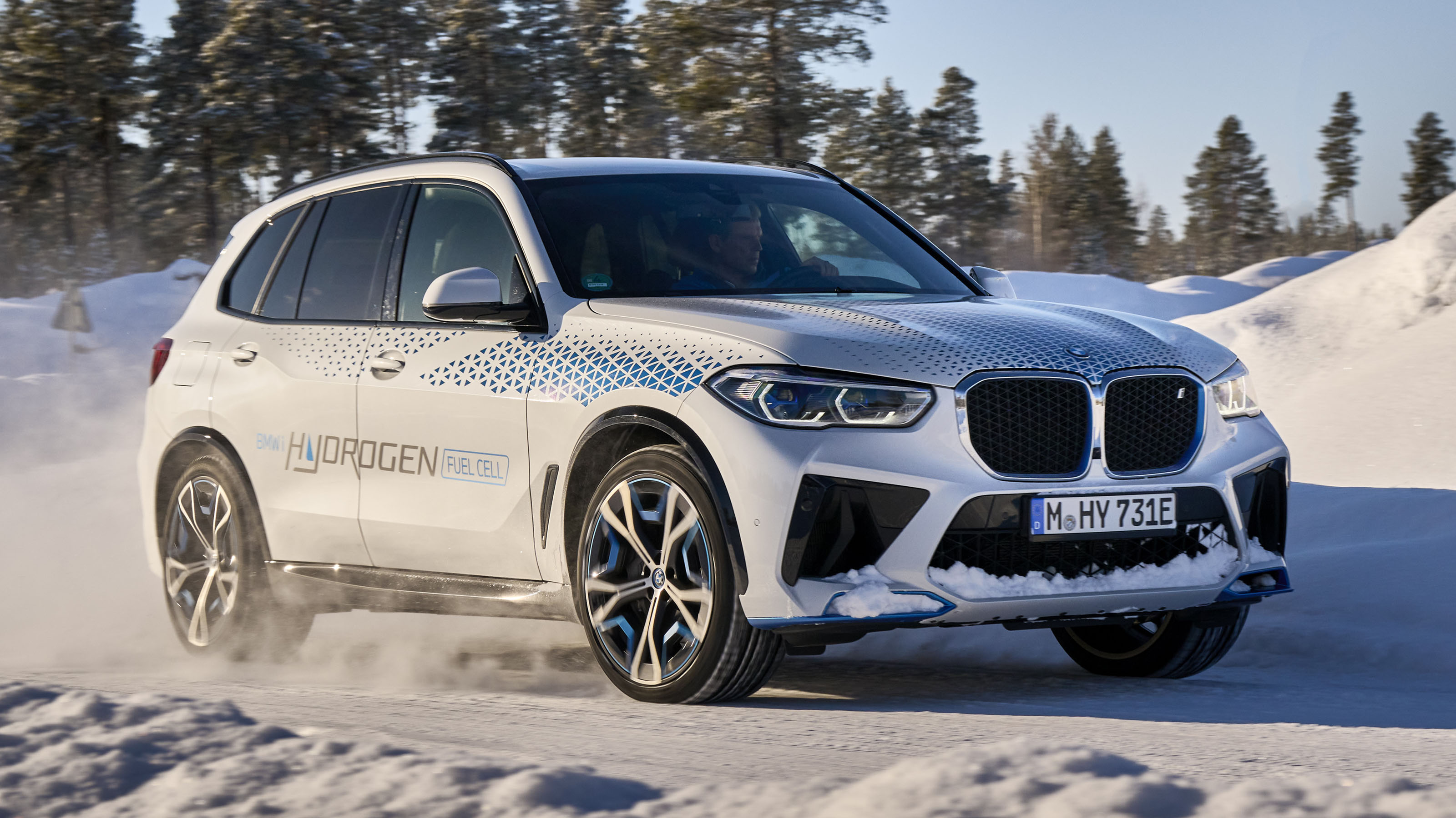 BMW iX5 Hydrogen cold weather testing