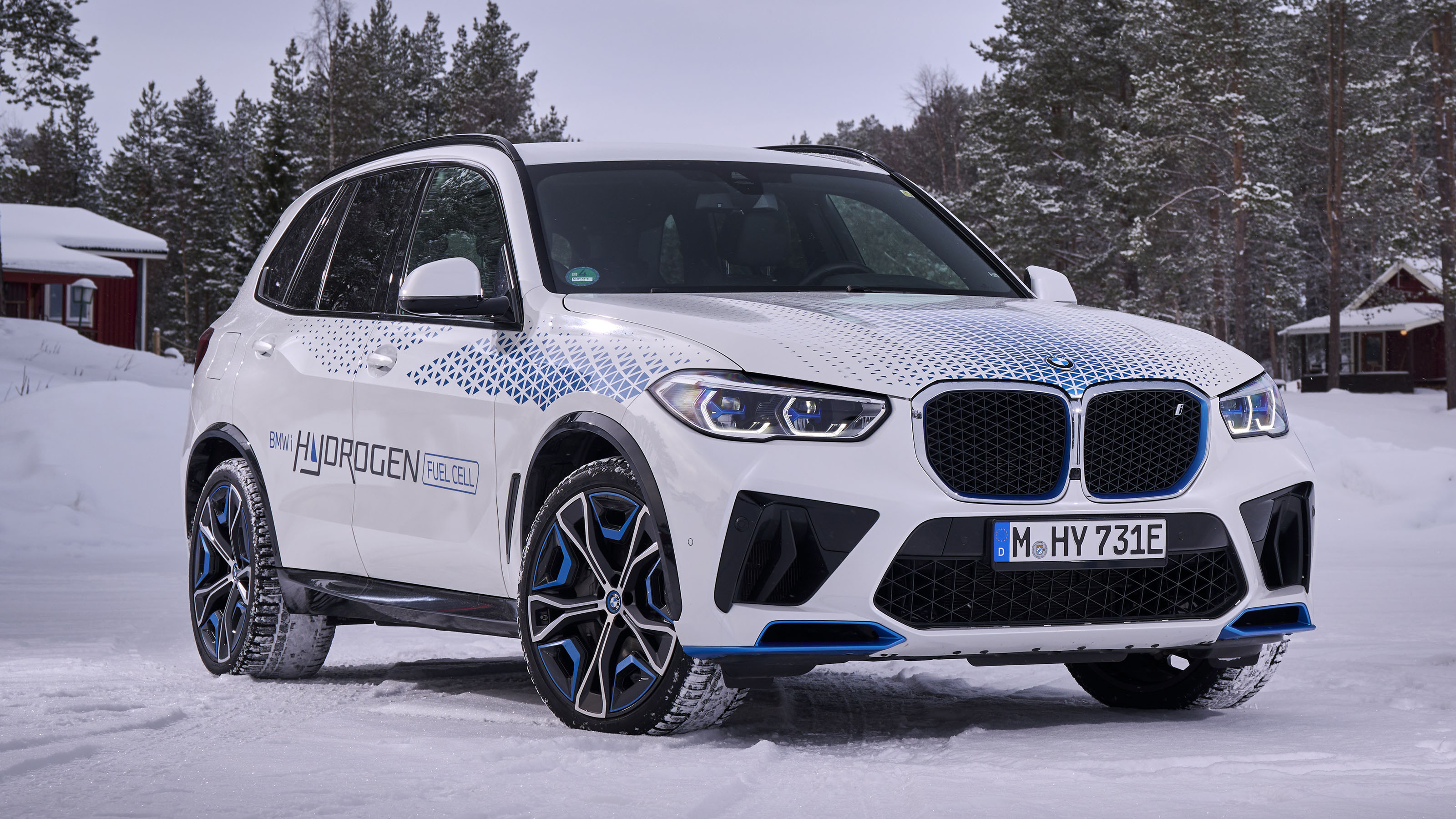 BMW iX5 Hydrogen cold weather testing
