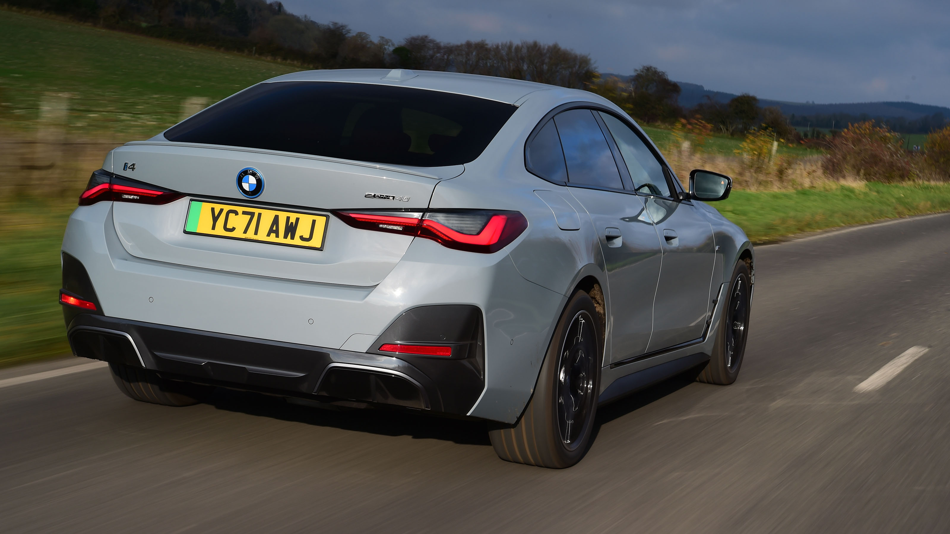 BMW i4